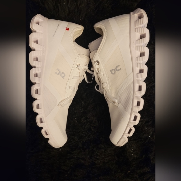 On Running Shoes - On Running Women Cloud X AD size 9.5
